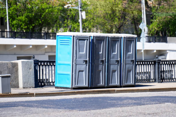 Portable Toilet Options We Offer in Massapequa Park, NY